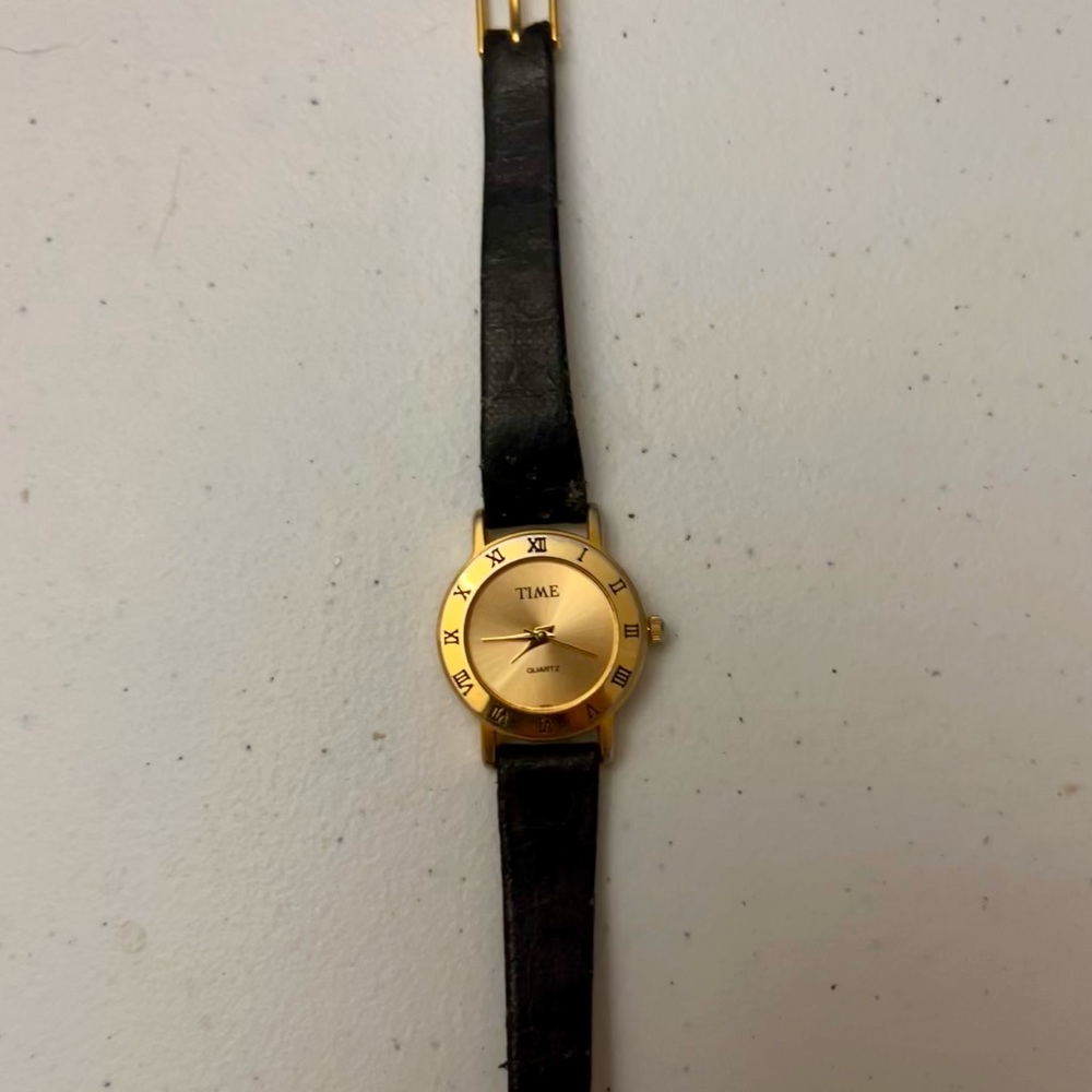 Vintage Time Magazine Quartz Analog Watch with Genuine Leather Band